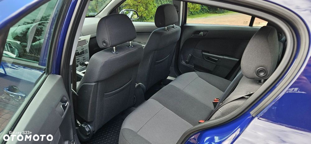 Opel Astra - 9