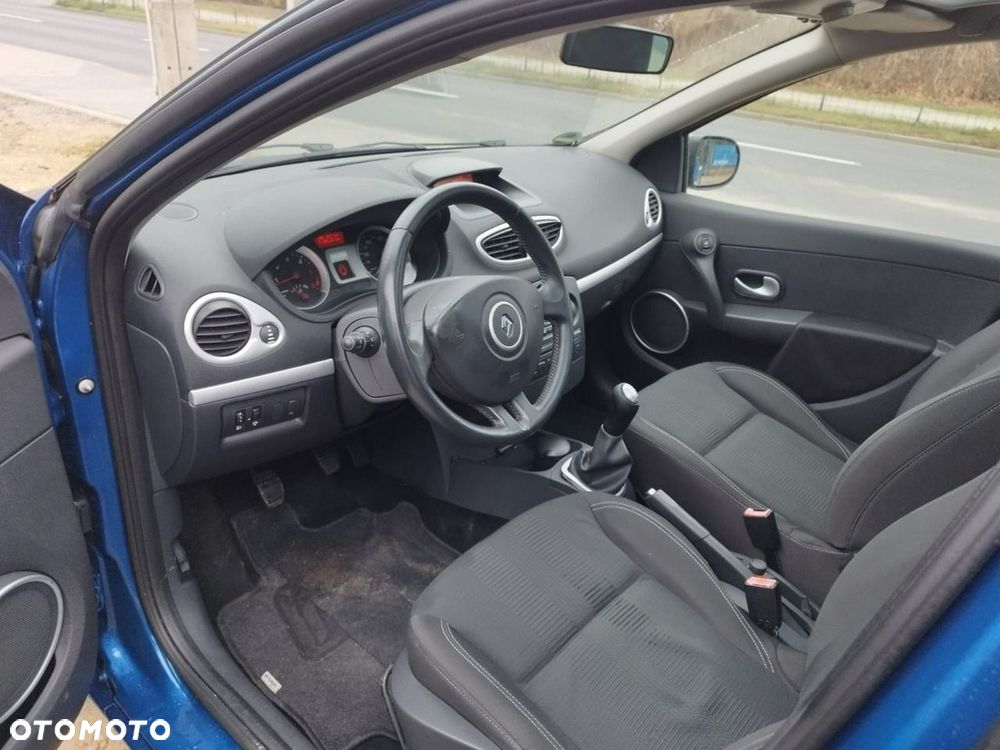 Renault Clio - 3
