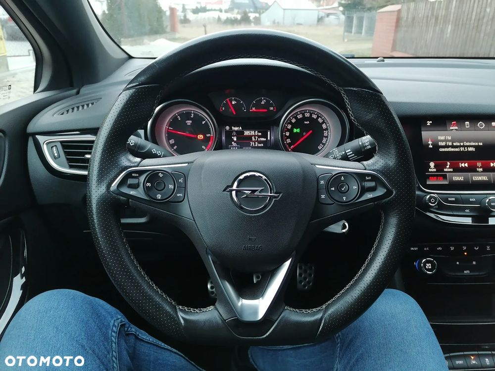 Opel Astra 1.6 D (CDTI) Start/Stop Dynamic - 14