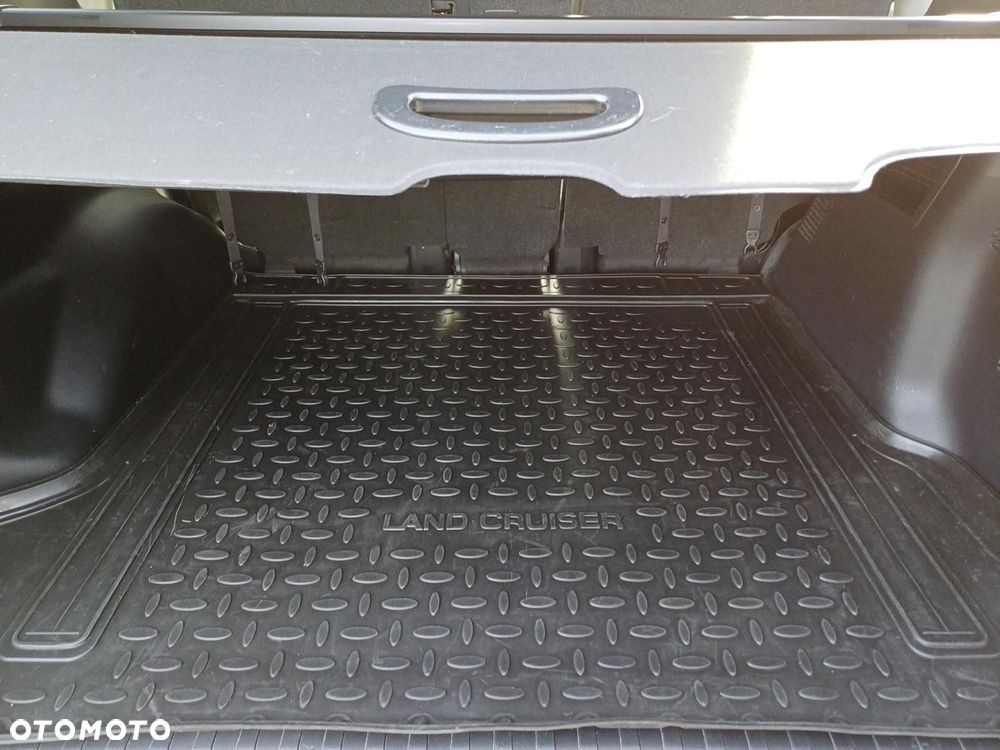 Toyota Land Cruiser LC 2.8 D-4D Executive - 11