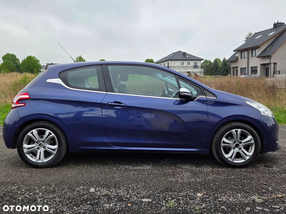 Peugeot 208 95 VTI Active - 8