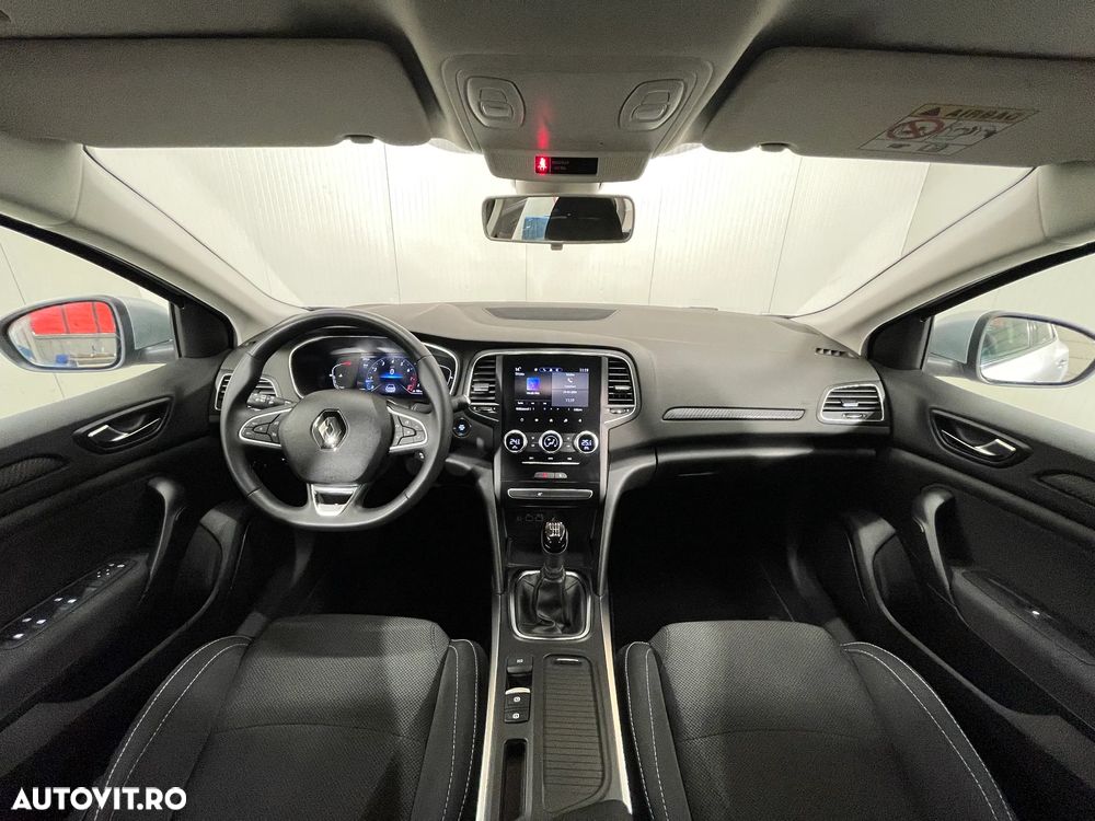 Renault Megane TCe 140 GPF Equilibre - 8