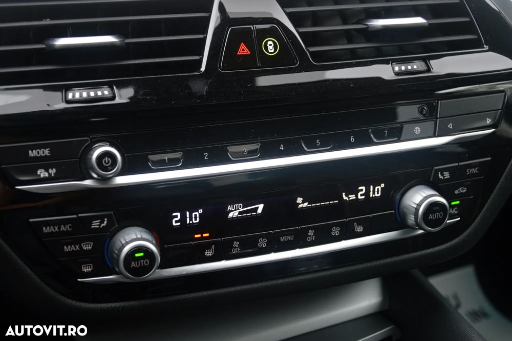 BMW Seria 5 518d AT MHEV - 29