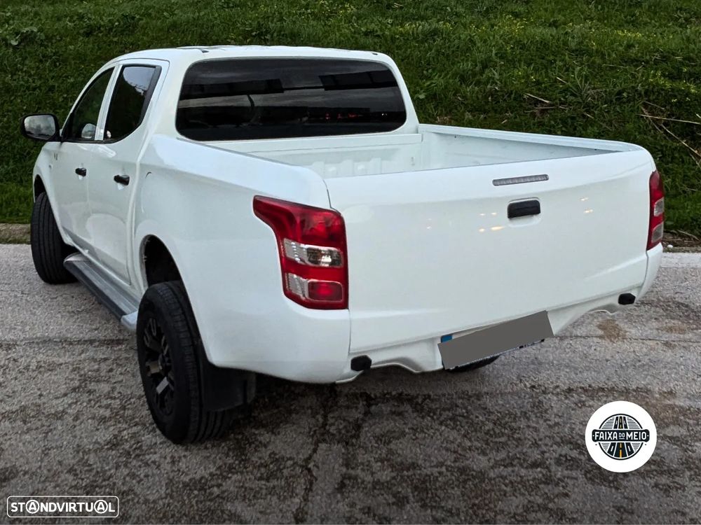 Mitsubishi L200 2.4 DI-D CD Space Cab Invite 2WD - 9