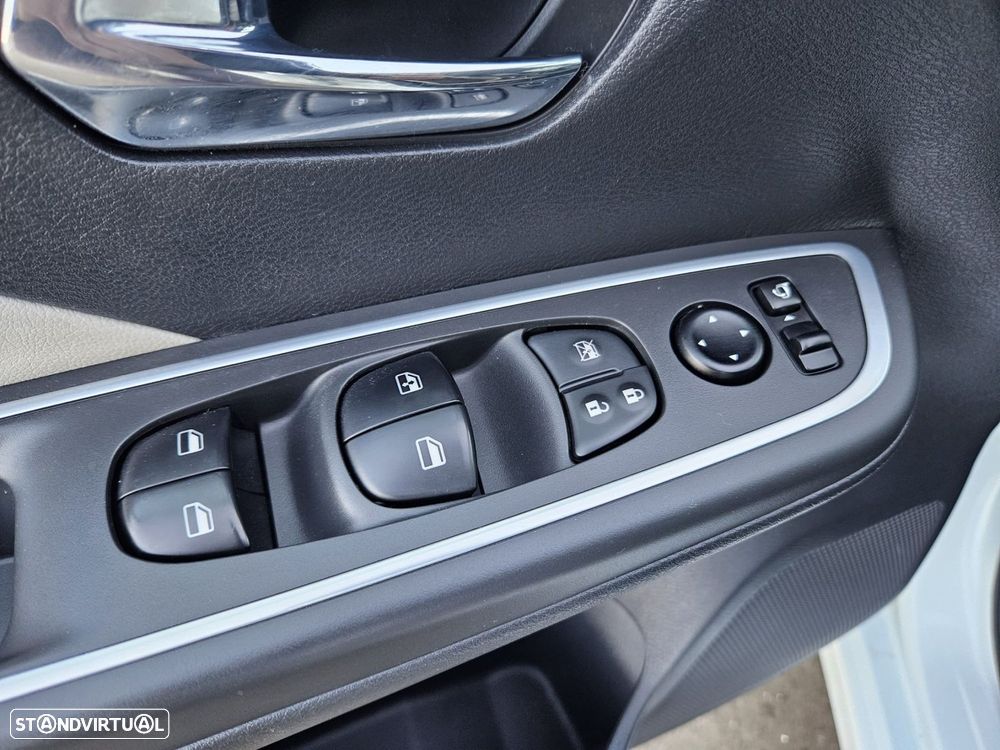 Nissan Micra 1.0 IG-T N-Design Chrome CVT - 40