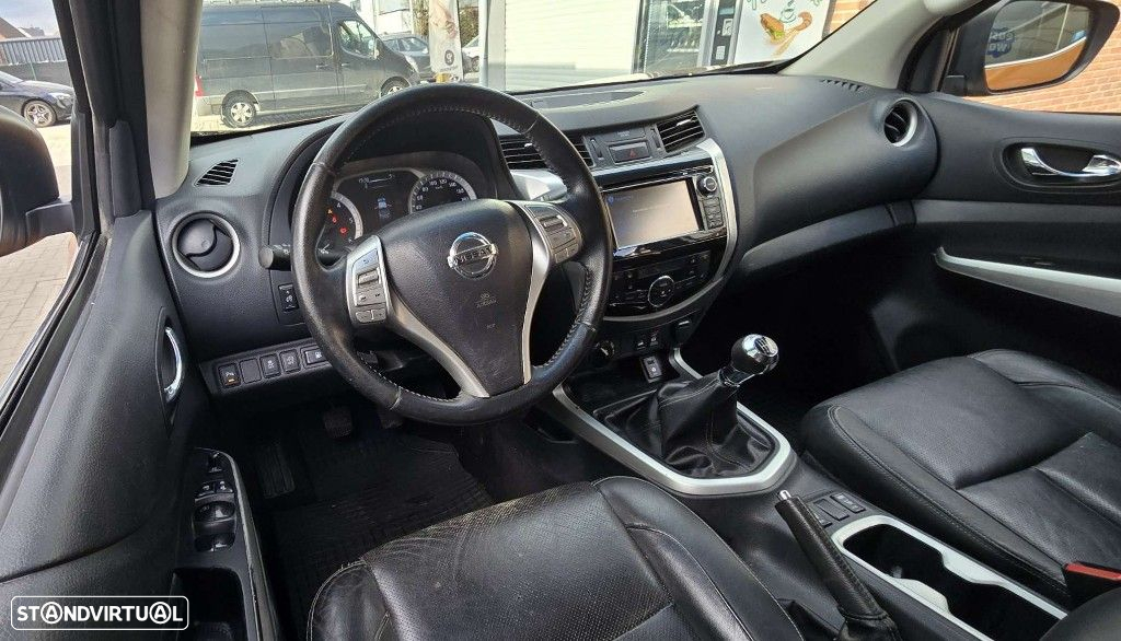 Nissan Navara 2.3 dCi CD 4WD Tekna - 16
