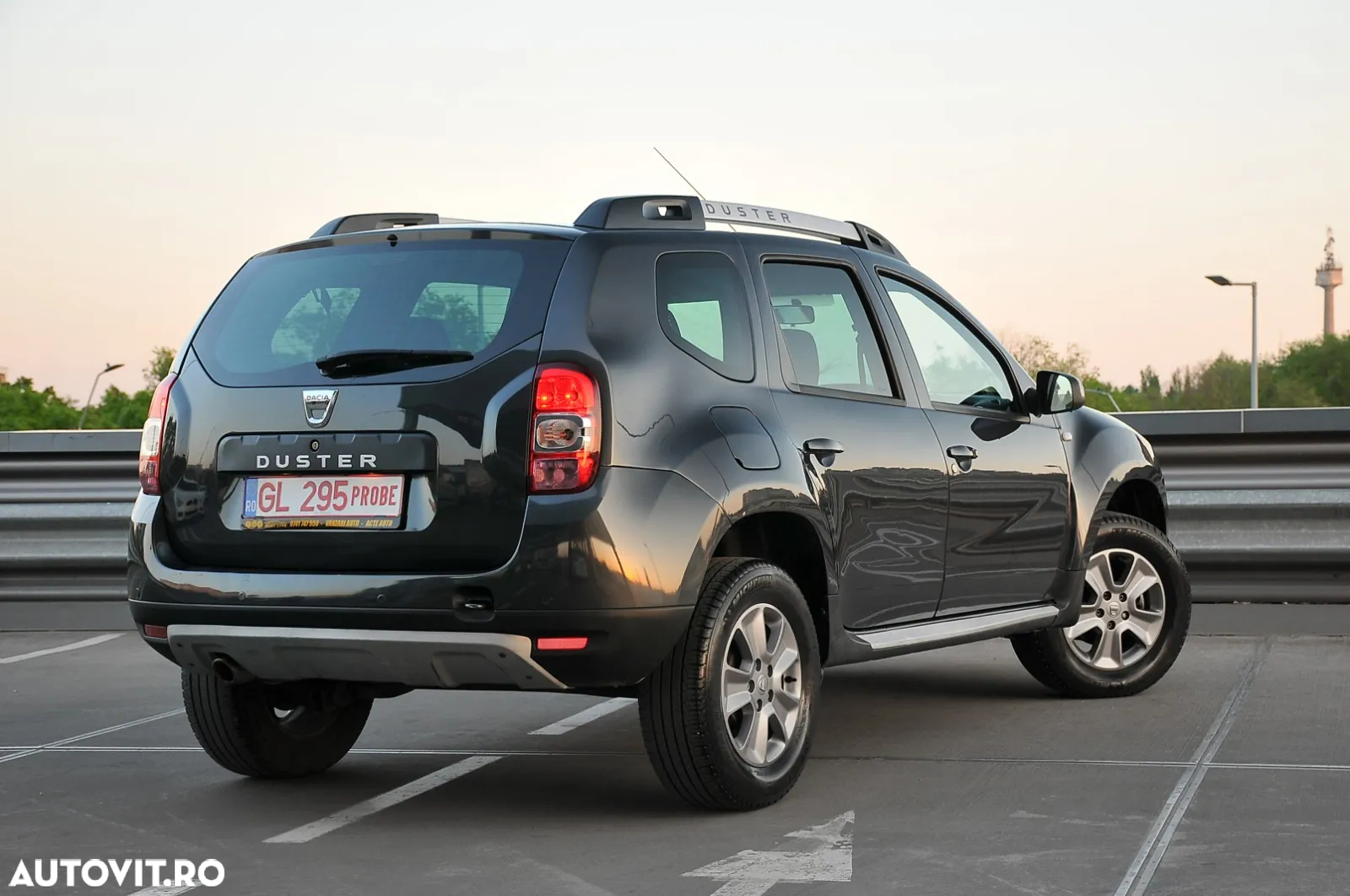 Dacia Duster 1.5 dCi 4x2 Laureate - 5