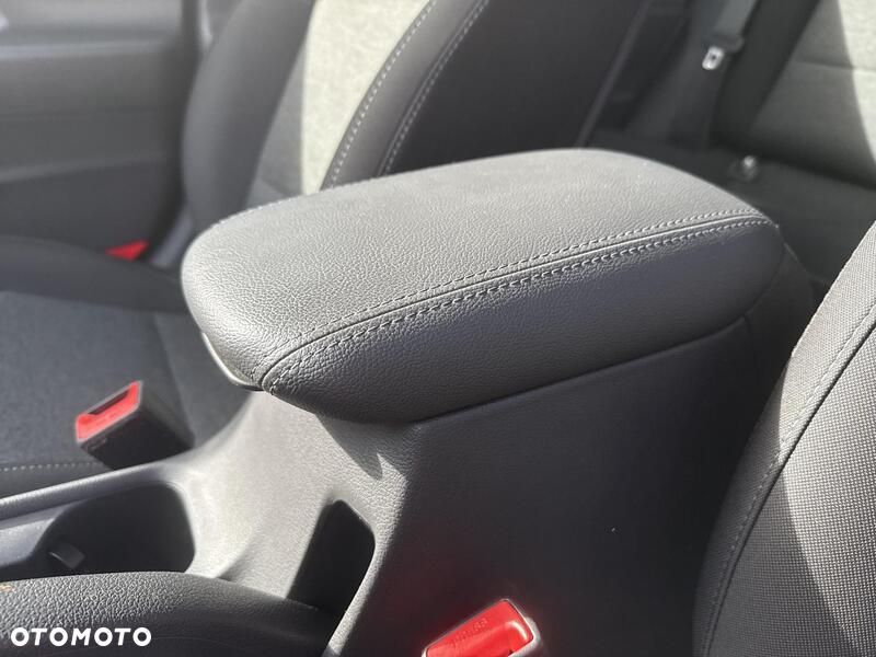 Hyundai i30 1.5 DPI Comfort - 17