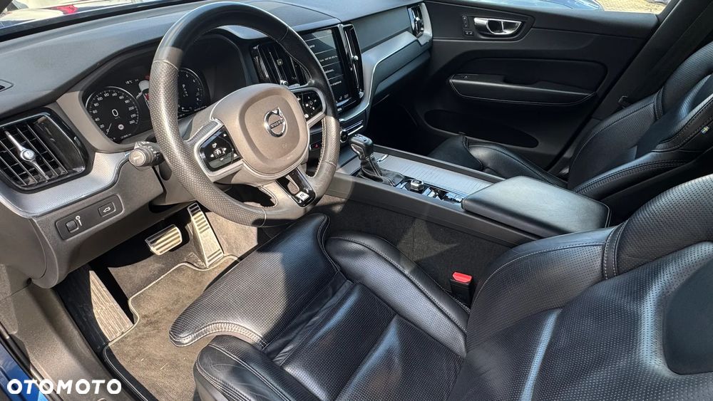 Volvo XC 60 T5 GPF AWD R-Design - 12