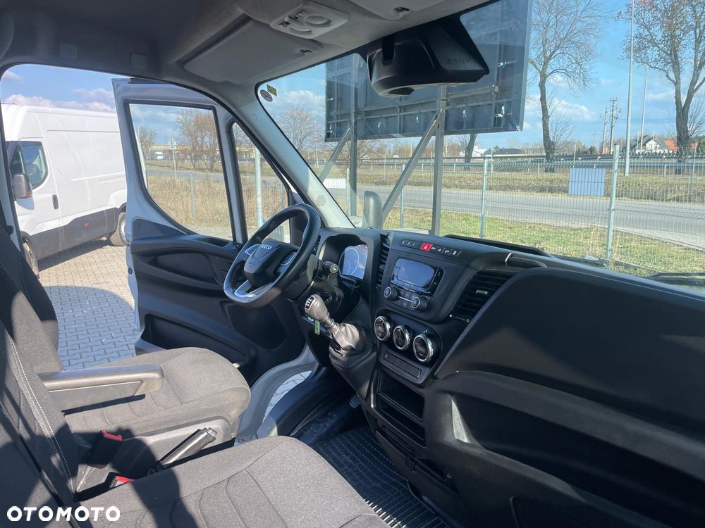 Iveco 35S18 10EP Plandeka Ledy Kabina Sypialna - 14