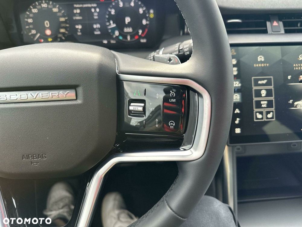 Land Rover Discovery Sport 2.0 P200 mHEV Dynamic SE - 17