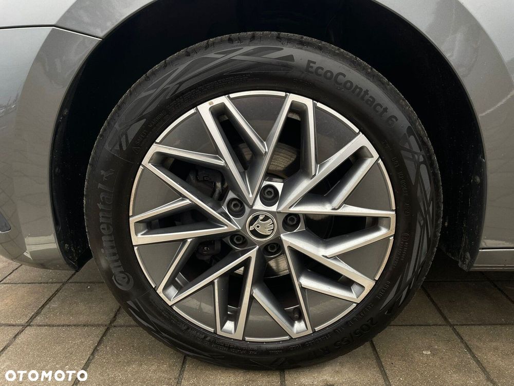 Skoda Octavia 2.0 TDI Selection DSG - 12