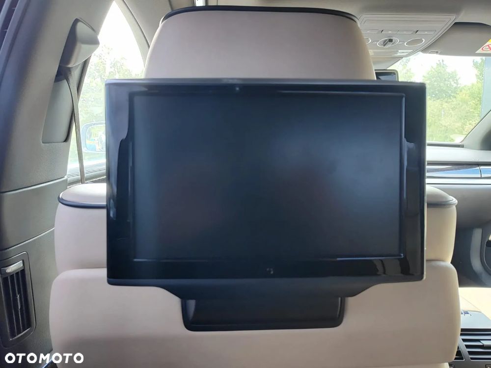 Volkswagen Phaeton - 35