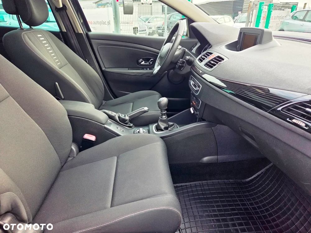 Renault Megane TCe 130 Expression - 27