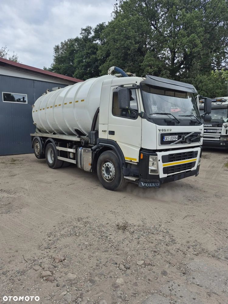 Volvo FH440 - 10