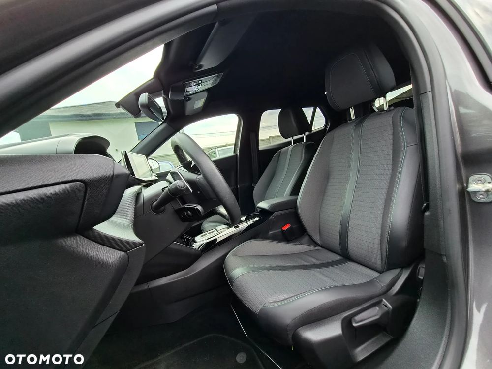 Peugeot 2008 PureTech 130 EAT8 Allure Pack - 11