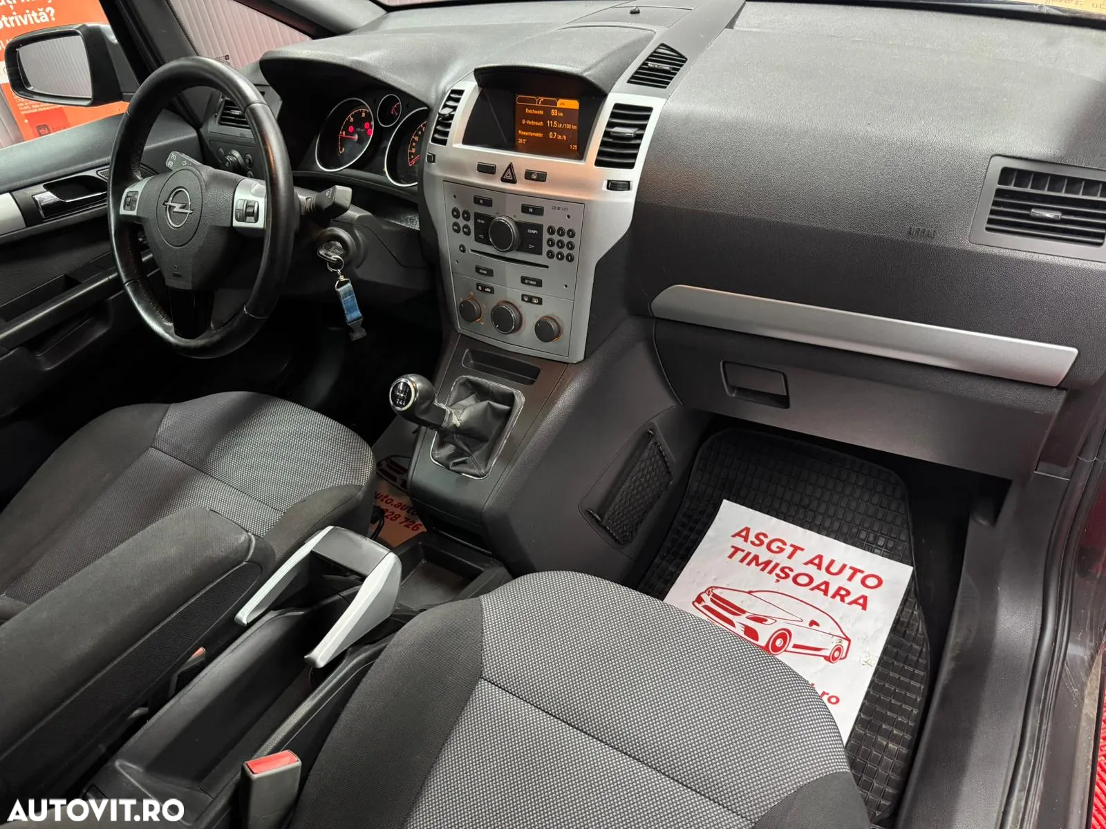 Opel Zafira - 10