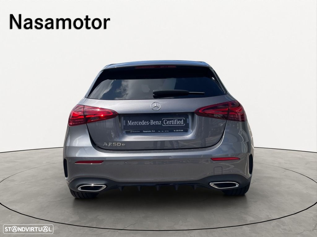 Mercedes-Benz A 250 e AMG Line - 3