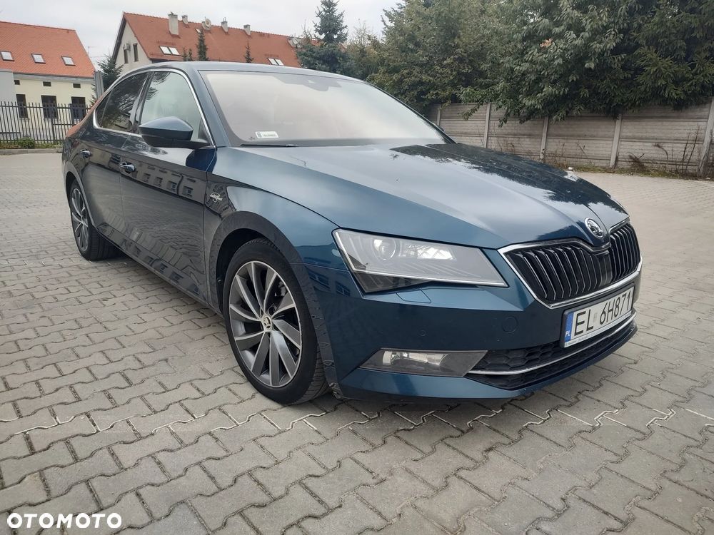 Skoda Superb 2.0 TDI 4x4 L&K DSG - 3