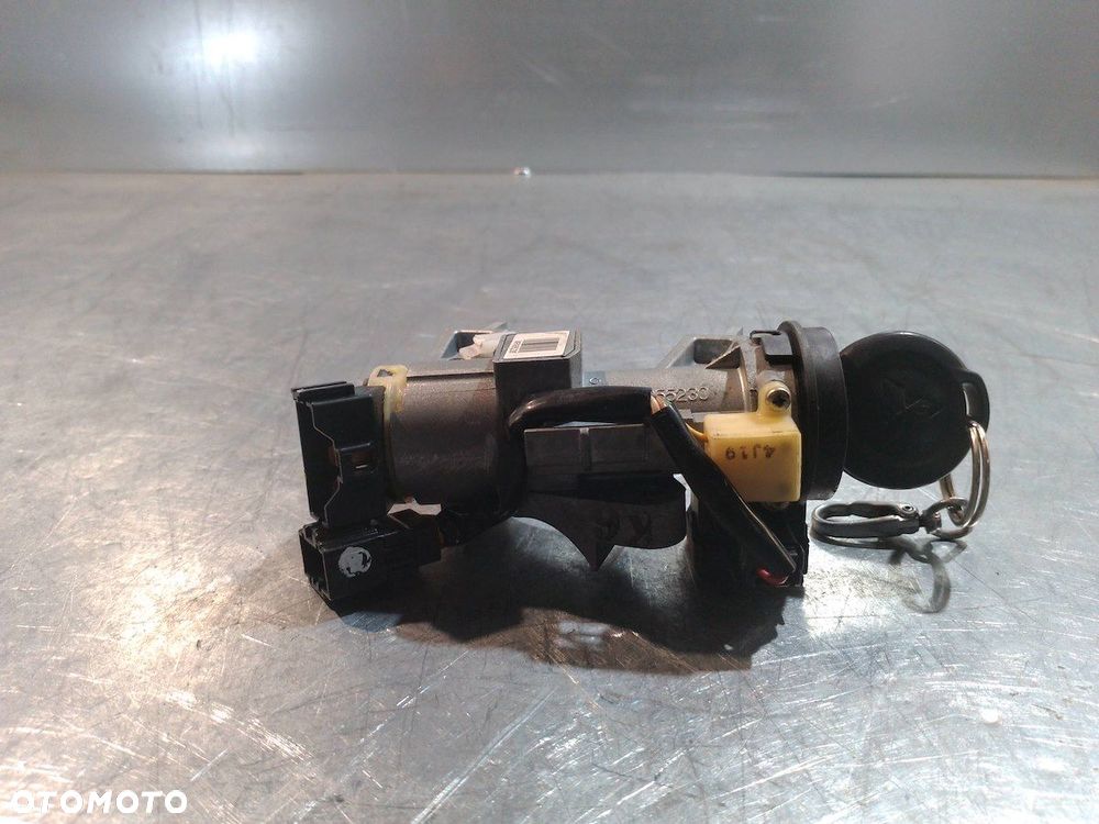 STACYJKA MITSUBISHI COLT VI MR955230 1.1 12V - 9