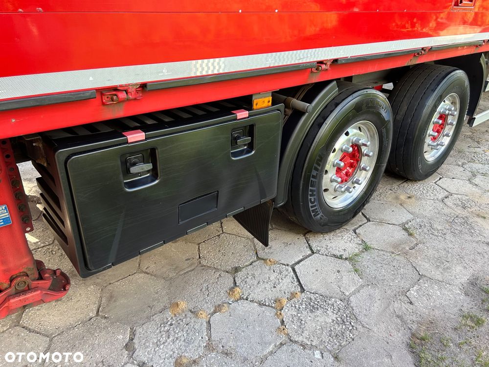 Schmitz Cargobull 7.7m OCYNK OSIE MERCEDES ALUFELGI KONTENER TANDEM NAPOJÓWKA OTWIERANY BOK DO NAPOJÓW STAN BDB - 6