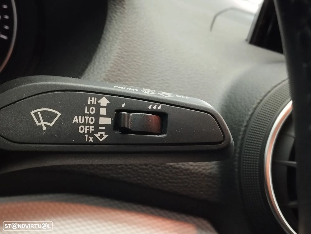 Audi Q2 30 TDI Design S tronic - 25