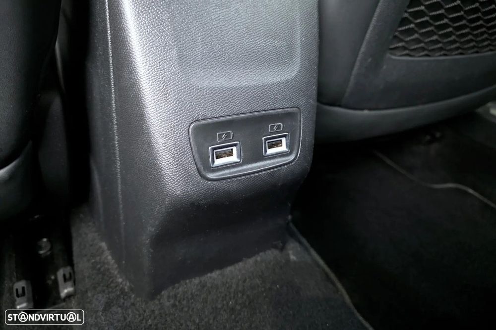 Peugeot 2008 1.2 PureTech GT Line EAT8 - 10