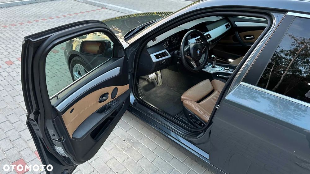 BMW Seria 5 530i xDrive Edition Exclusive - 16