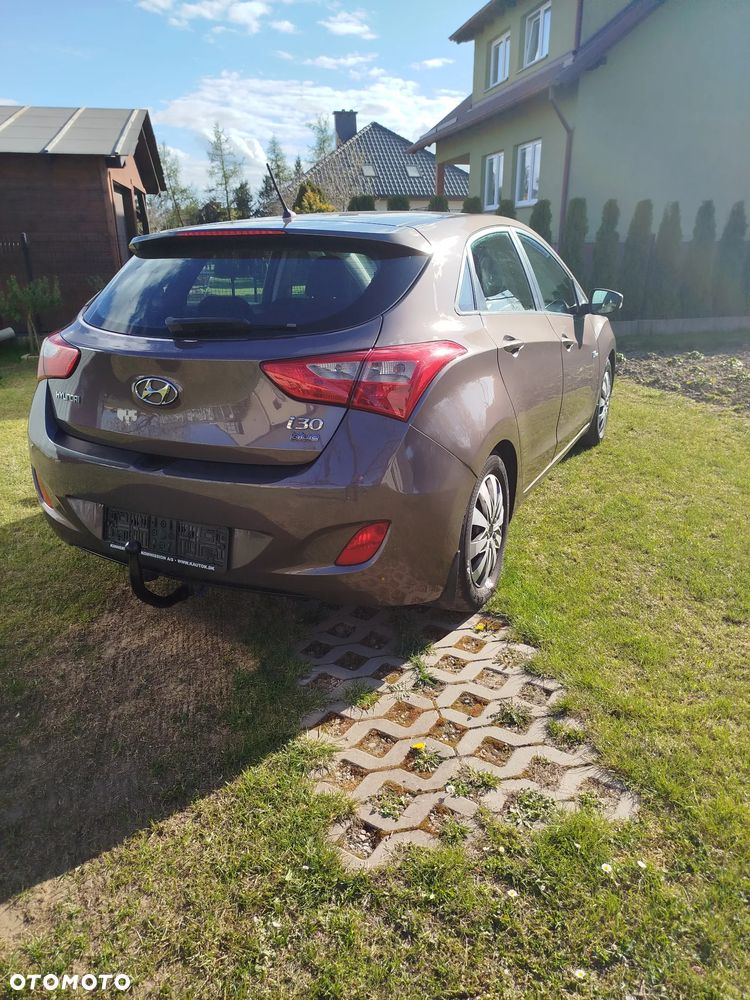 Hyundai i30 1.6 CRDI Trend - 3