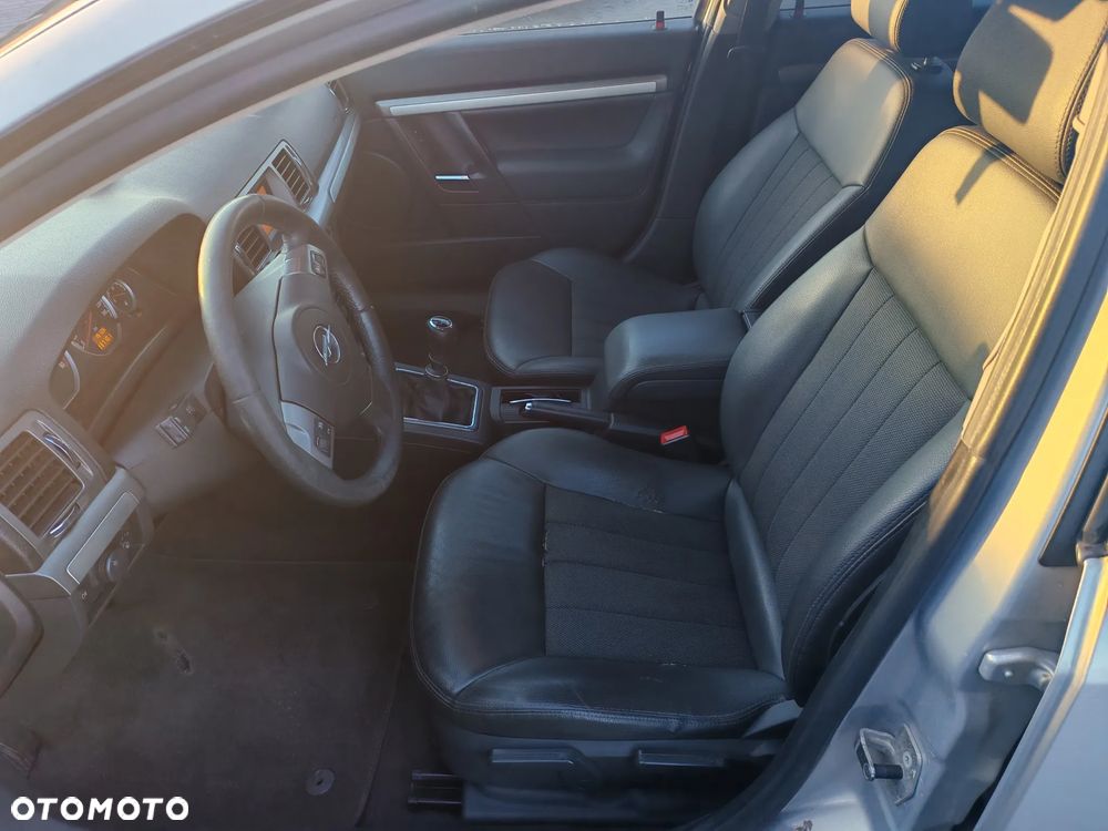 Opel Vectra 1.9 CDTI Cosmo - 8