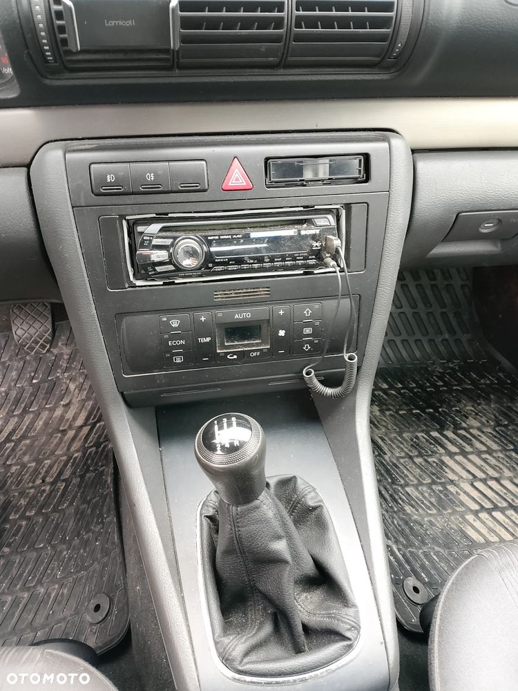 Audi A4 Limousine 1.8T - 12