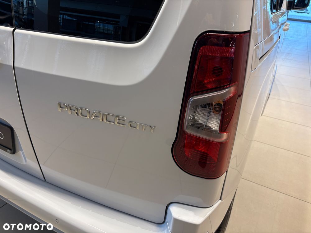 Toyota Proace City Verso 1.5 D-4D Business - 10