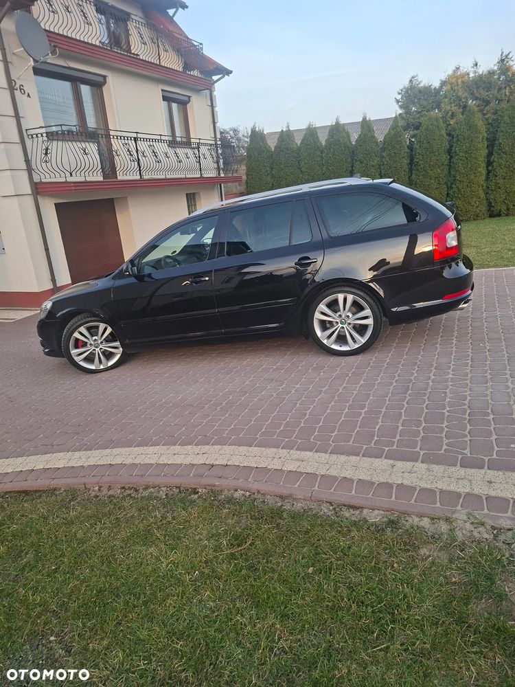 Skoda Octavia 2.0 TDI CR DPF RS - 1