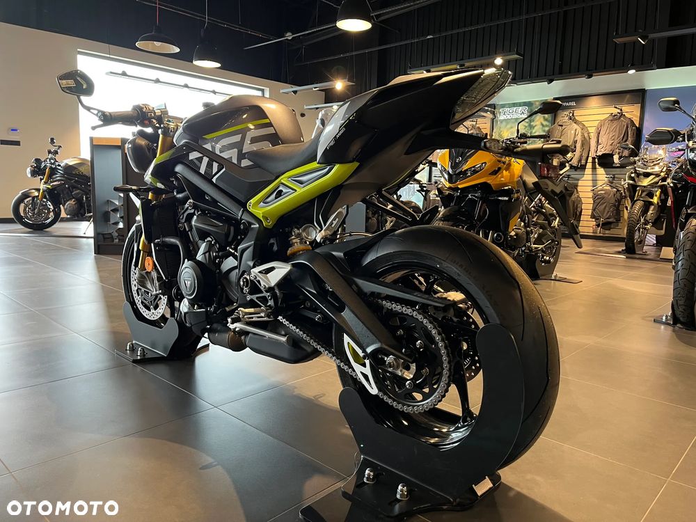 Triumph Street Triple - 5