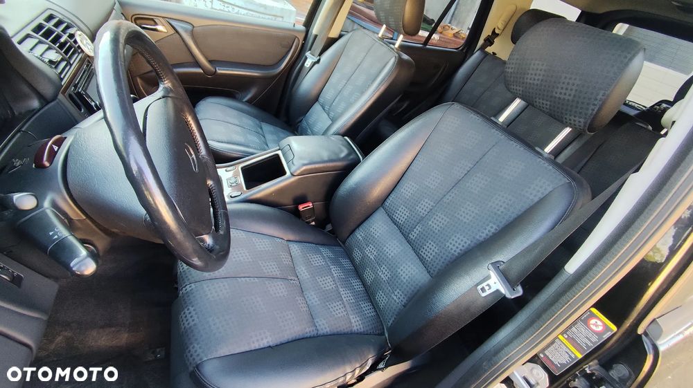 Mercedes-Benz ML - 7