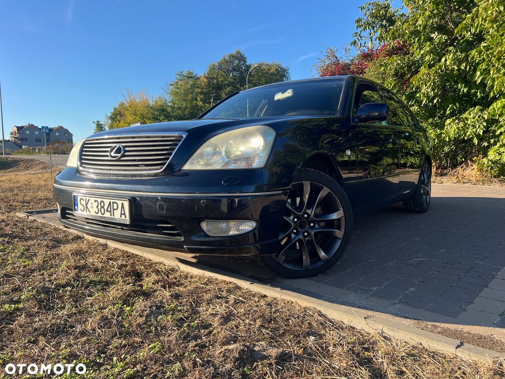 Lexus LS - 4
