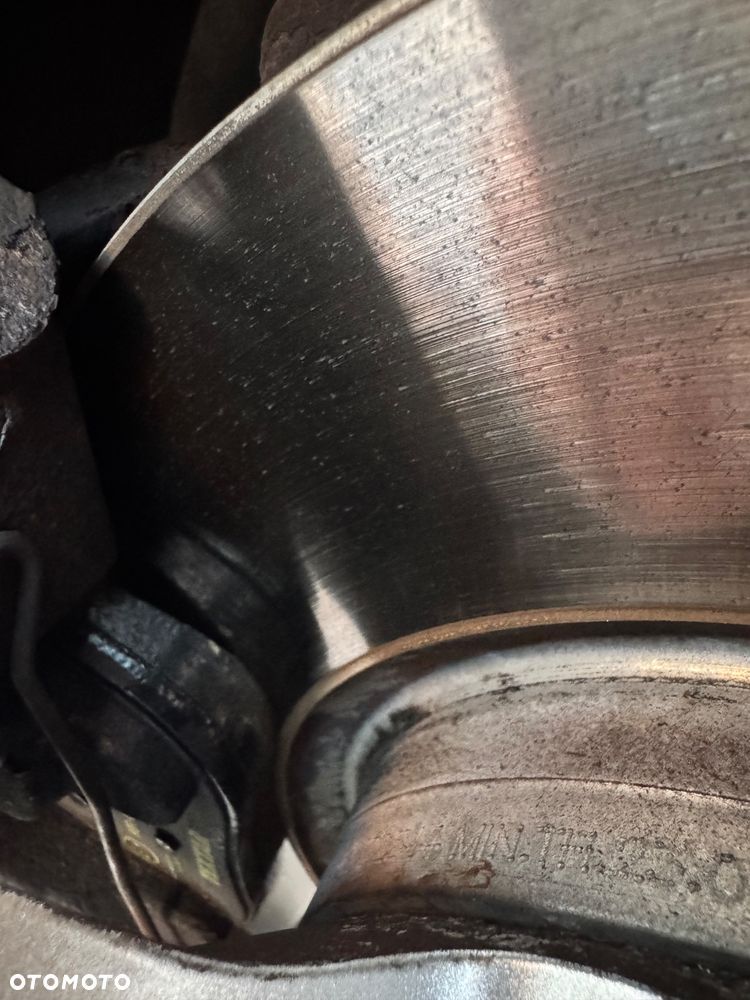 Ford Kuga 2.0 TDCi 2x4 Champions Edition - 29