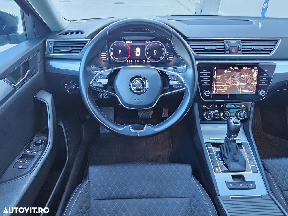 Skoda Superb 2.0 TDI DSG Sportline - 8