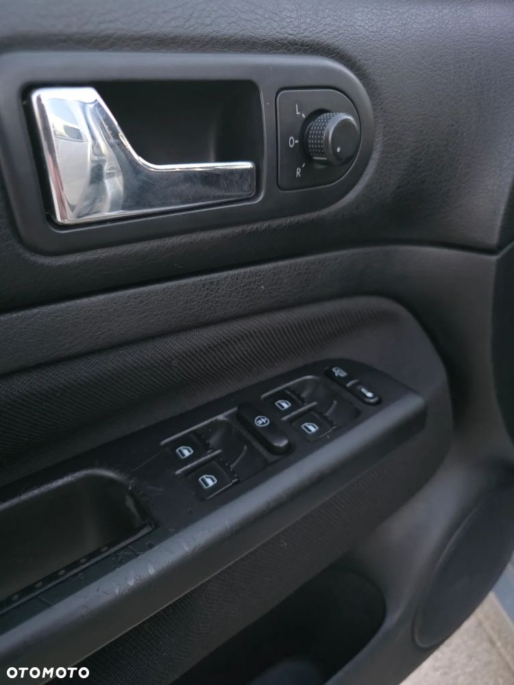 Volkswagen Golf - 14