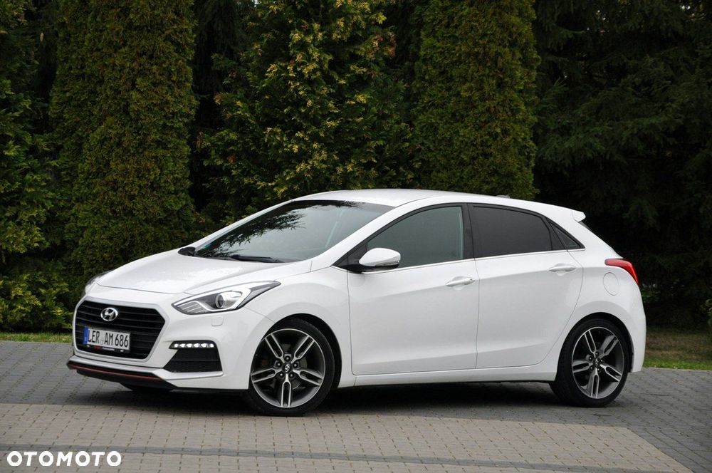 Hyundai i30 1.6 GDI Turbo Luxury - 11