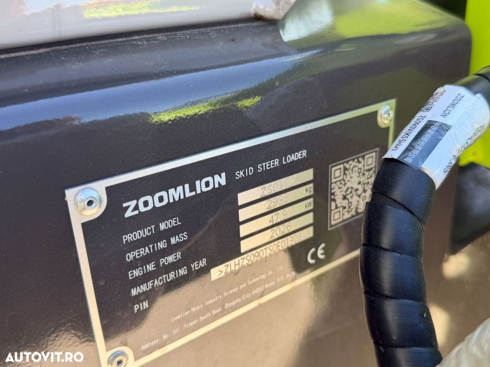 Zoomlion ZS090V Miniincarcator Frontal - 6