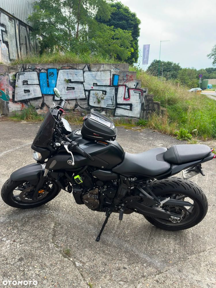 Yamaha MT - 2