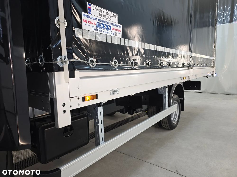 Renault MASTER 12 PALET Tylna OŚ BLIŻNIACZ L4 RWD - DBL Extra 2,3 DCI 165 KM MAXI Długość5,23cm Szerokośc2,45cm Wysokość2,38cm WZMOCNIONE TYLNE ZAWIESZENIE RESOR + PODUSZKI PNEŁMATYCZNE TEMPOMAT FOTEL KIEROWCY PNEŁMATYCZNY LEDY KABINA SYPIALNIANA XL NA GWARANCJA 40 Tyś km STAN JAK NOWY - 17