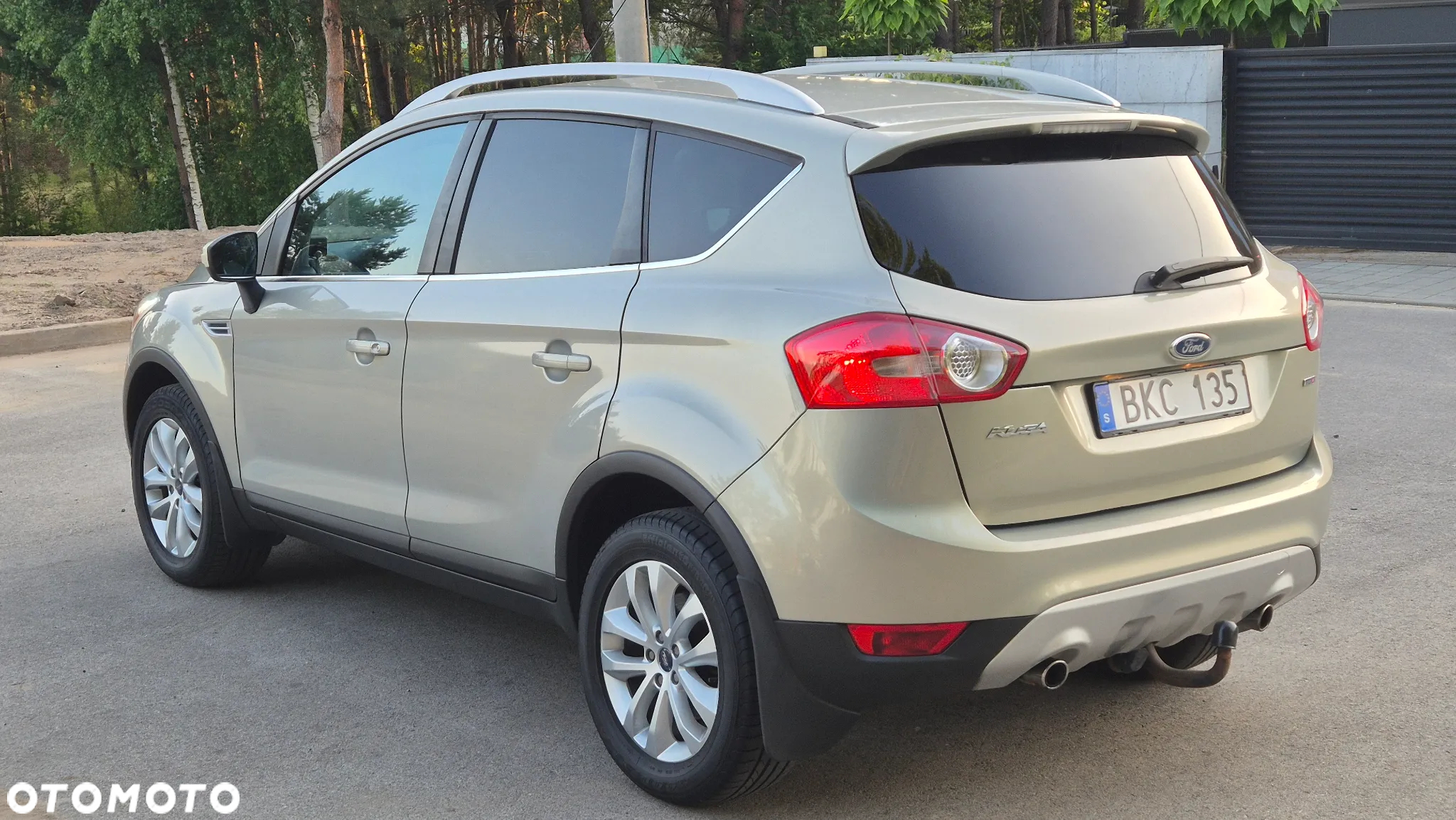 Ford Kuga 2.0 TDCi 4x4 Titanium - 6