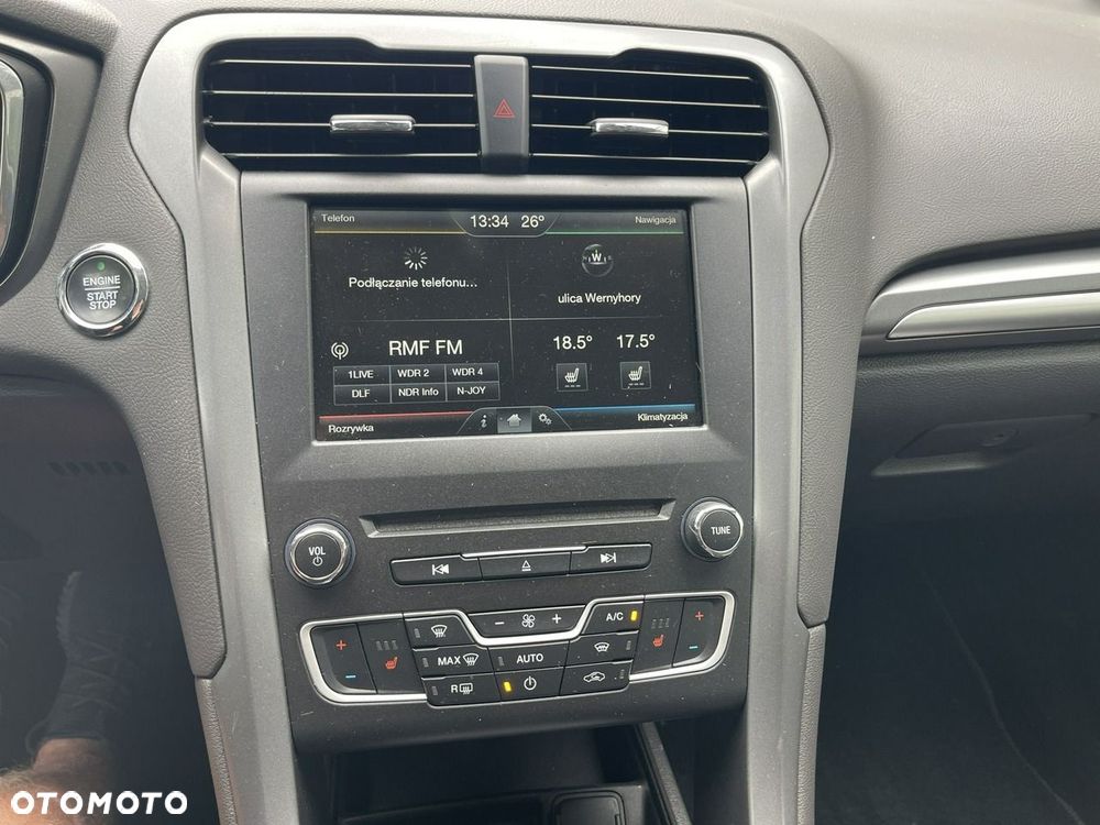 Ford Mondeo - 32