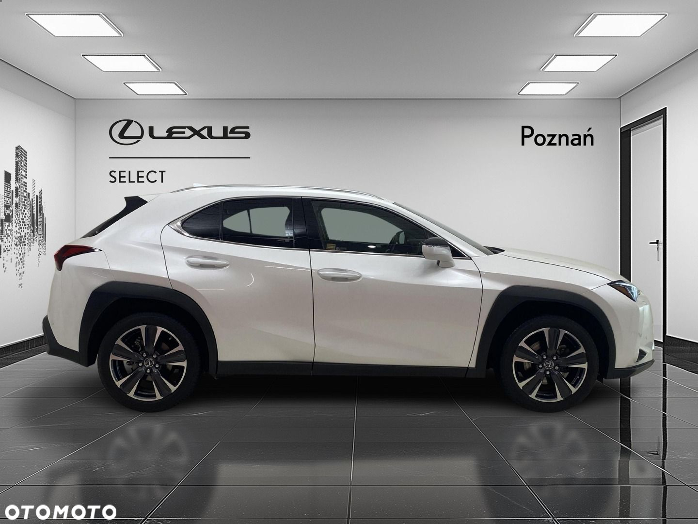 Lexus UX - 4