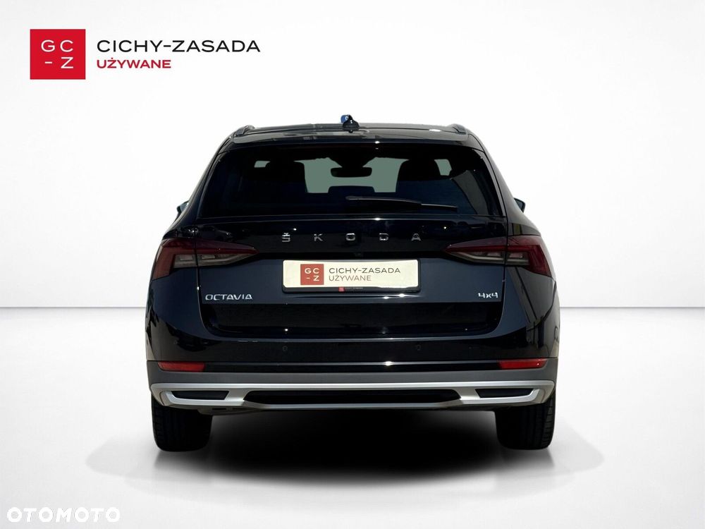 Skoda Octavia Scout 2.0 TDI 4x4 DSG - 4