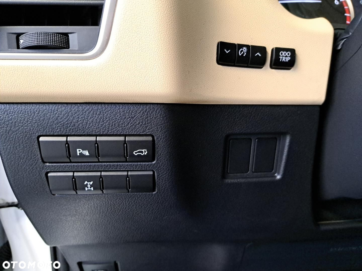 Lexus NX 200t Comfort AWD - 21