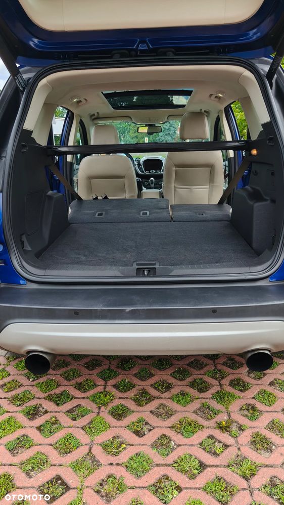 Ford Escape 2.0 EcoBoost AWD Titanium - 17