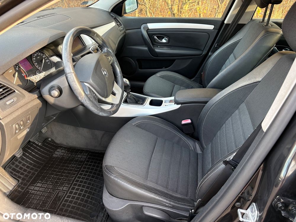 Renault Laguna 2.0 DCi Confort Dynamique - 9